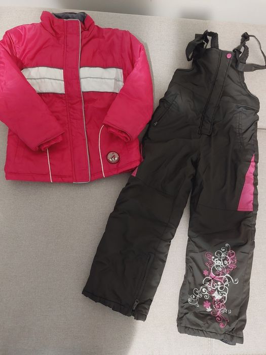 Geaca fete m.122; salopeta m.128; impermeabile