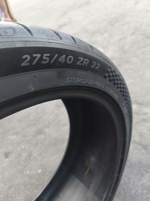 275-40-R22 Michelin 4s