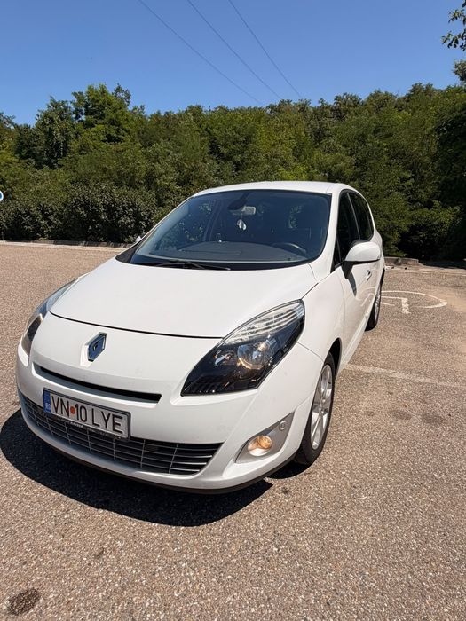 RENAULT Grand Scenic 2011 — imagine 4