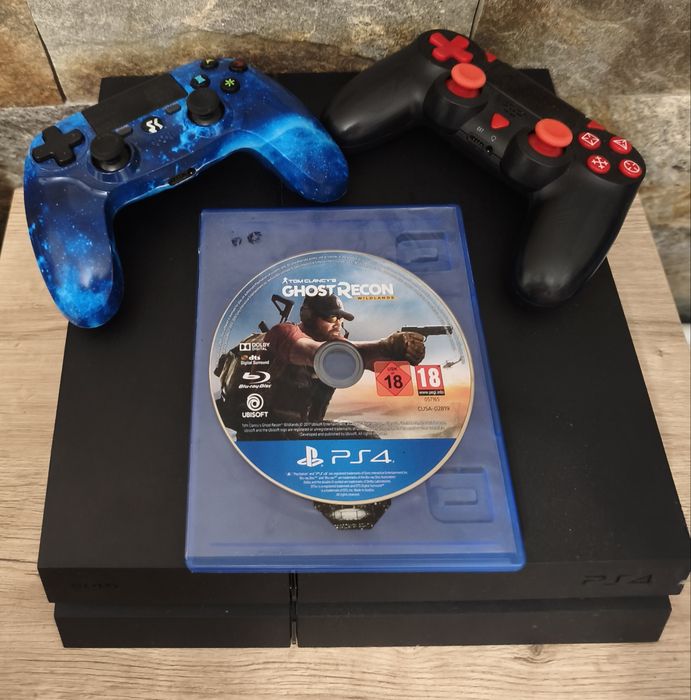 PlayStation 4 / Ps4 Phat Sony 500 GB HDD cu +20 de jocuri + 2 Manete Wireless + 1 Joc pe CD Cadou + Accesorii Incluse