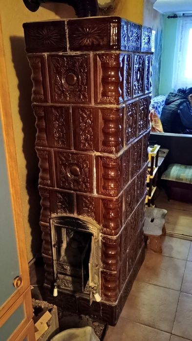 Teracotă și cămin centrală