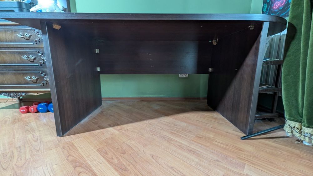 Стол письменный компьютерный