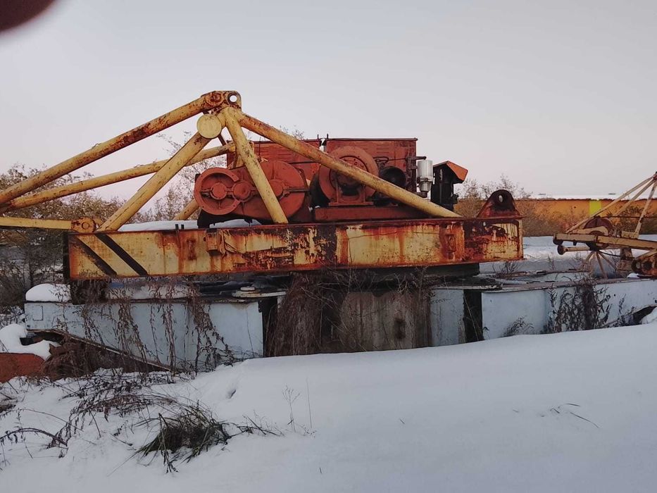Кран КБ - 403А Башенный передвижной на рельсовом ходу.