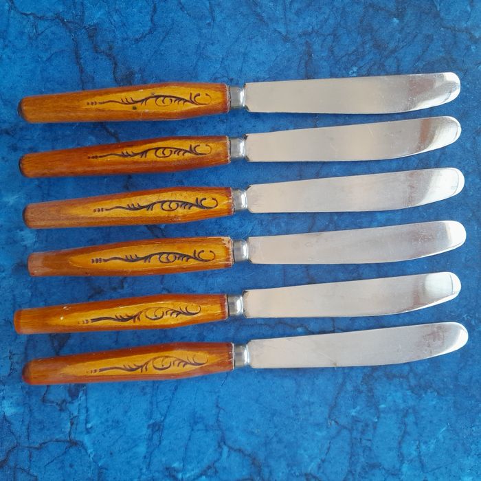 Руски вилици и лъжици. 60лв.