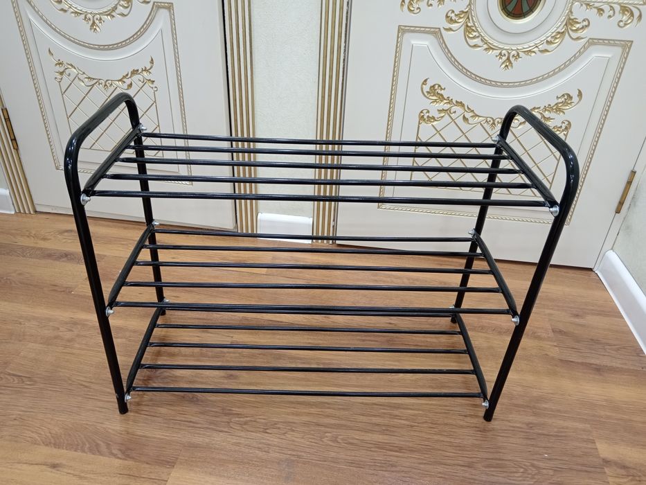 Распашной шкаф и обувница