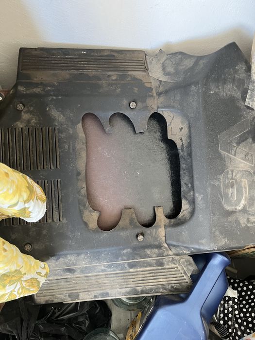 На ауди 100с4.