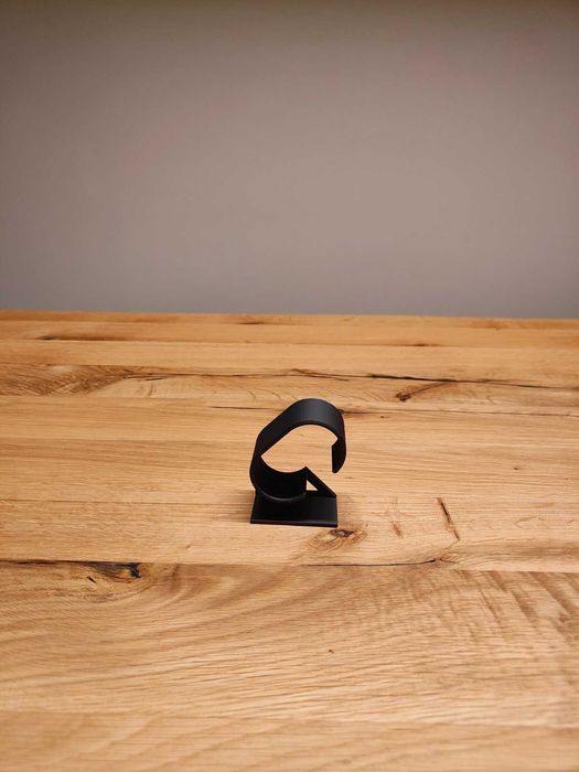 Стойка за часовник – стил и удобство в едно!