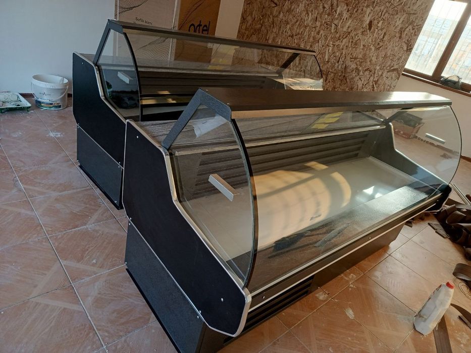 Vitrina xaladilnik sotiladi xolati zor