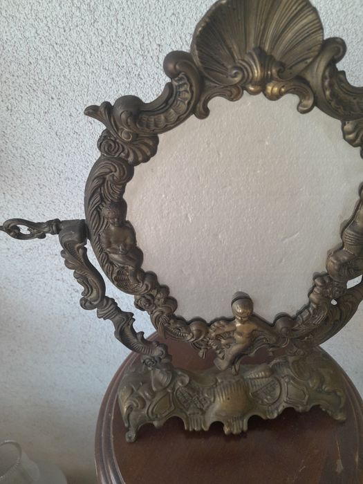 Oglinda veche din bronz,  transport gratuit