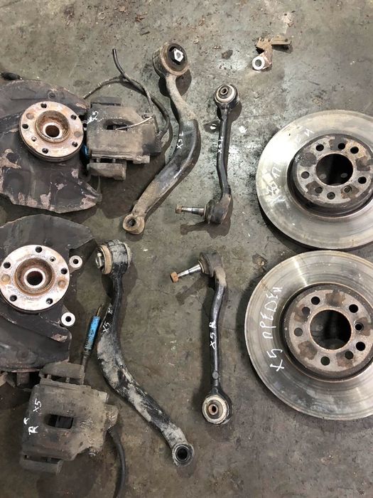 Окачване БМВ Х5, Е53 (okachvane BMW X5, E53)