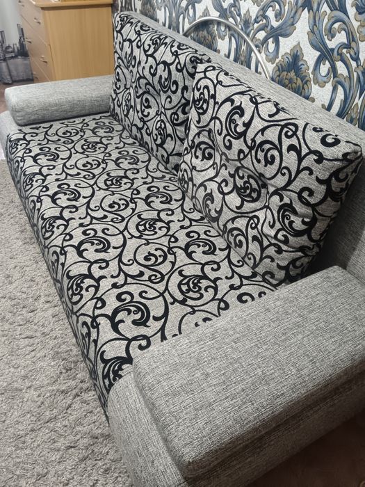 Диван, подростковый