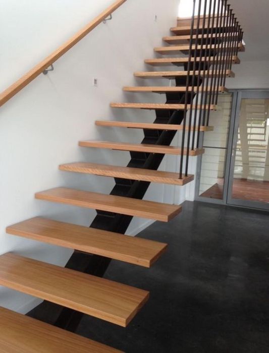 Scări metalice pentru interior și exterior