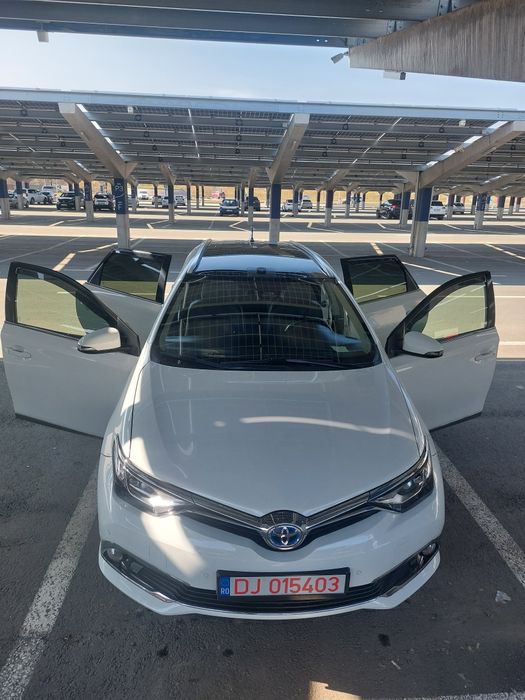 Toyota auris hibrid fabricatie 2018