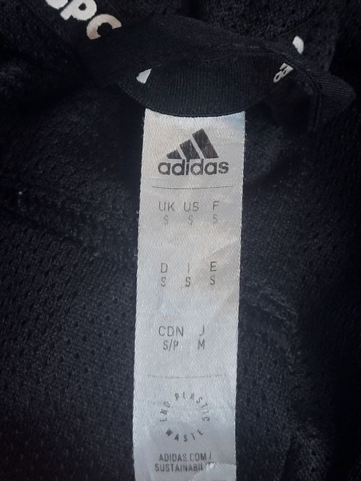 Продам кофту Adidas оригинал