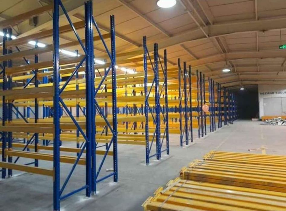 Rafturi metalice industriale