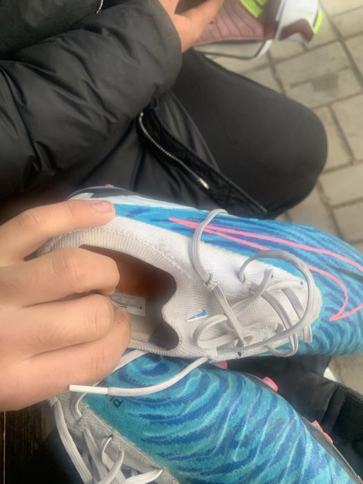 фантом бутсы 40размер срочно