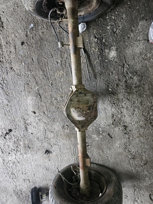 Punte spate axa simpla Iveco Daily an 2004