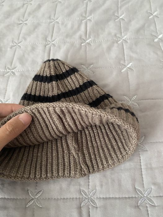 Продам шапки ,варежки