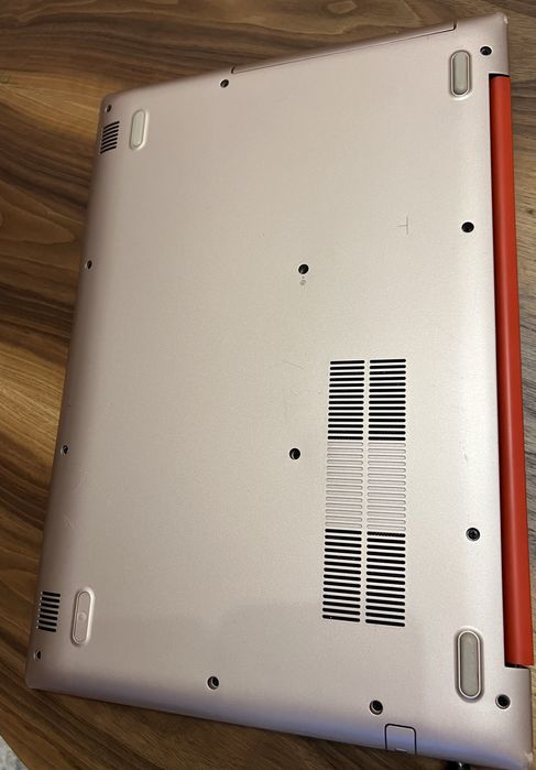 Laptop Lenovo IdeaPad 320-15AST funcțional-4GB RAM-Windows 10 Pro