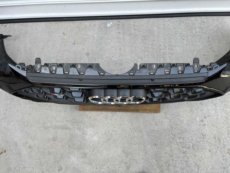 Предна броня с решетка ЧЕРНА S-line Audi S4 B9.5 Facelift Ауди С4 Б9.5