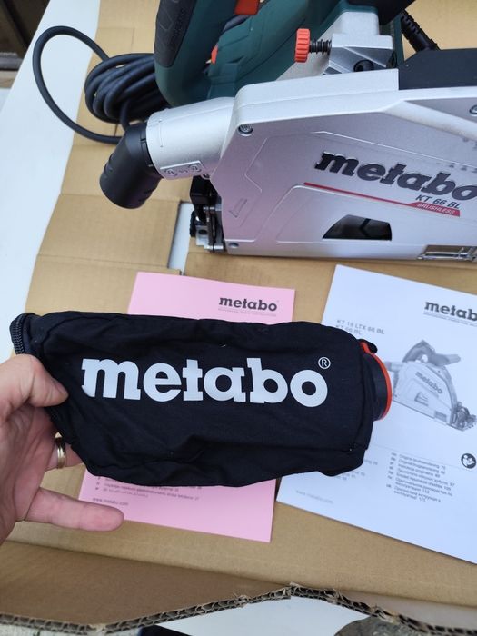 Нов безчетков потапящ ръчен  циркуляр Metabo KT 66 BL 1200W