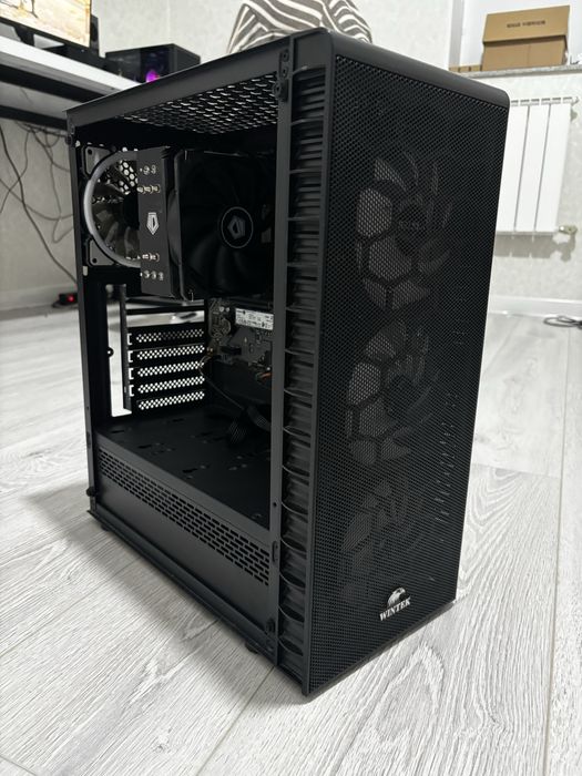 Ryzen 5 7500F, 16gb DDR5, Без Видеокарты