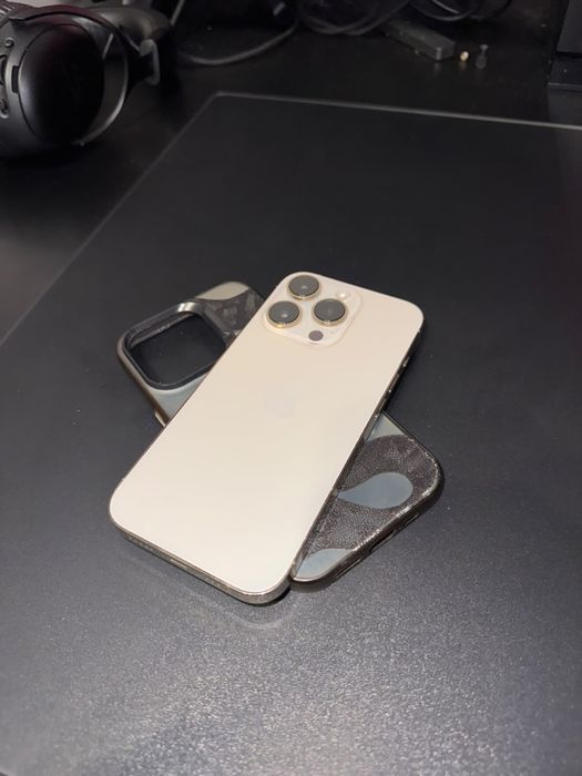 iPhone 14 Pro Gold 128GB | Liber de rețea E-sim | Face ID OK | Husă inclusă