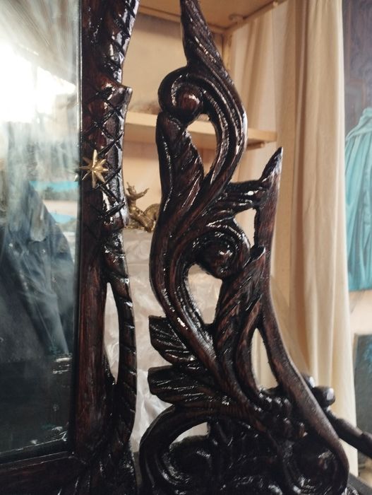 Старинный антикварный мебель комод бронза