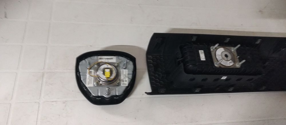 Airbag pasager și volan Dacia Duster 2 hjd