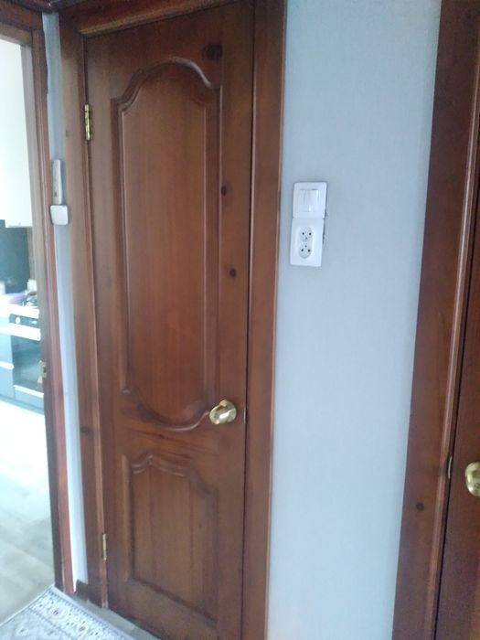Продам двери б/у