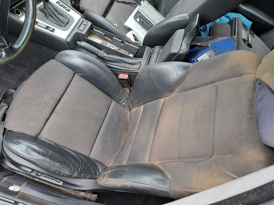 Продавам e46 330xi 231hp автомат facelift на части