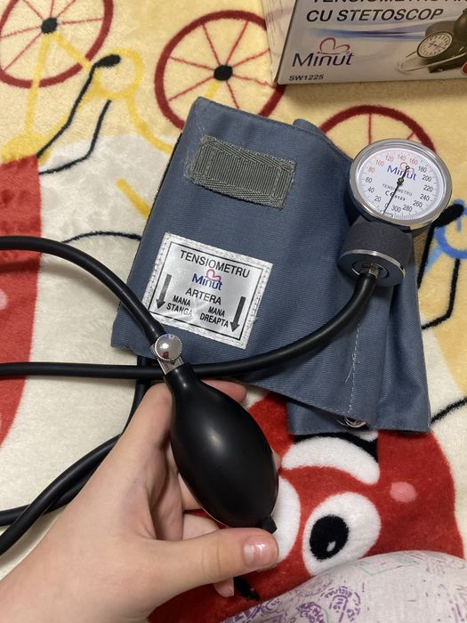 Tensiometru cu stetoscop