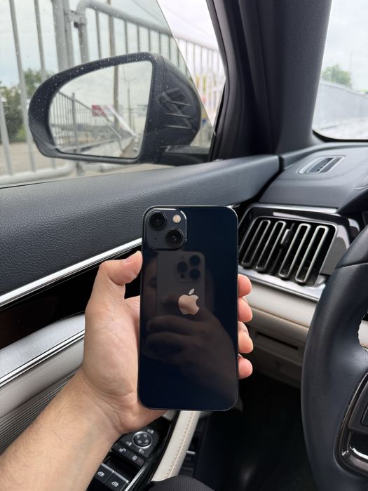Iphone 13 Midnight blue