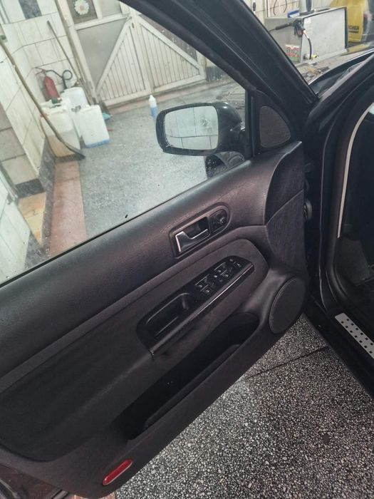 Vând  sau schimb golf4