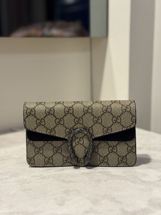 Gentuta gucci de dimensiuni mici