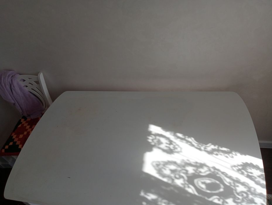 Продам кухонный стол. Б/у