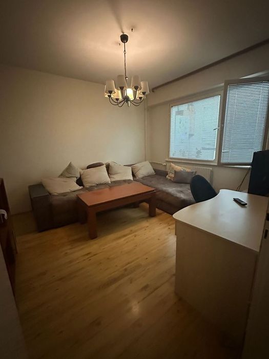 Тристаен апартамент в ж.к. Красна поляна 1! До детски градини!