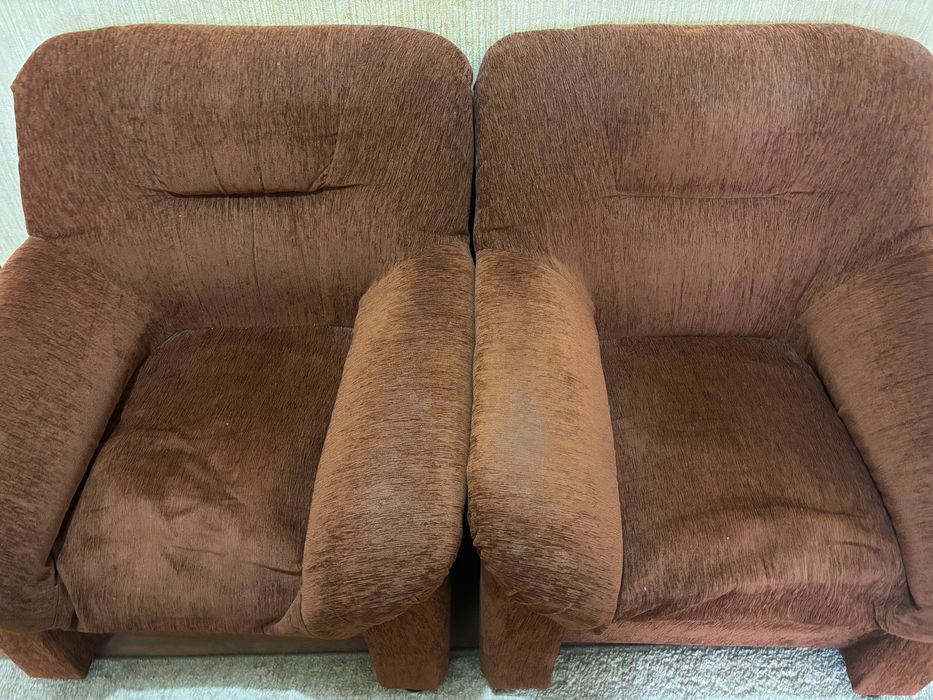 Продам два мягких кресла в хорошем состоянии