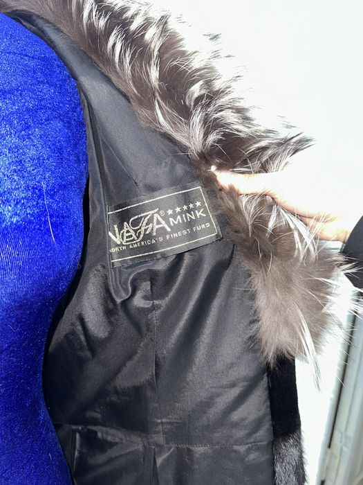 Норковая шуба с чернобуркой