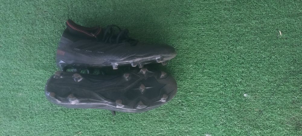 Бутсы Adidas Predator
