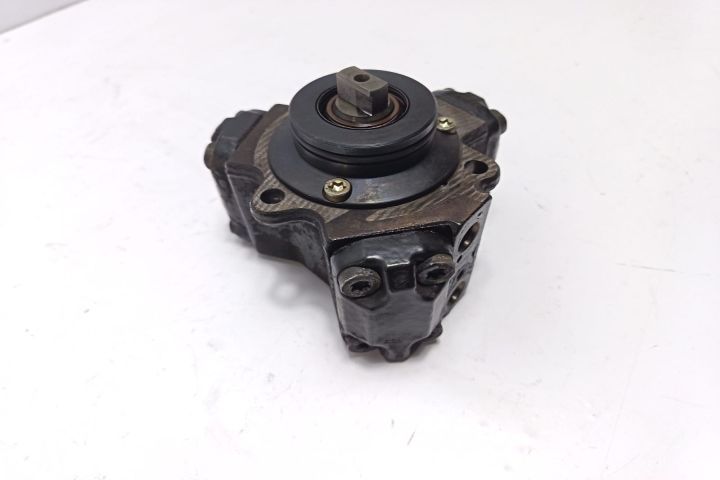 Pompa inalta presiune A6110700501 Mercedes-Benz C-Class W203