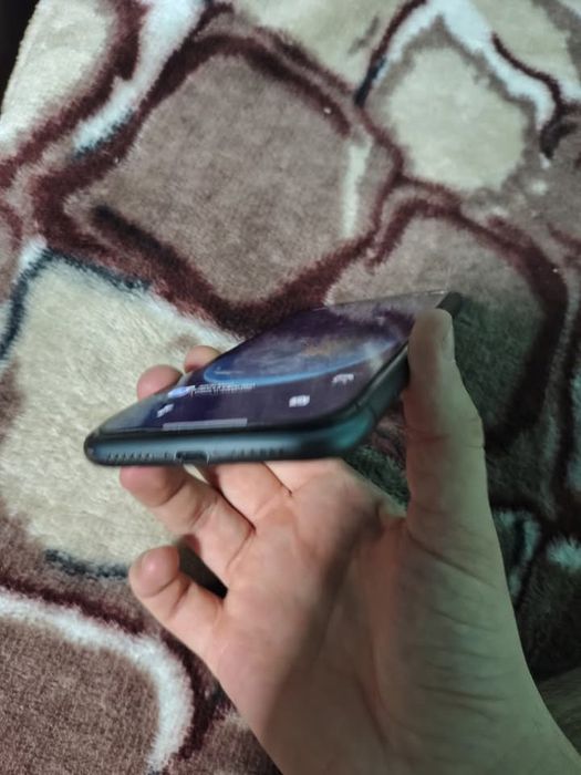 Vind iphone 11 liber de retea sanatate 81%