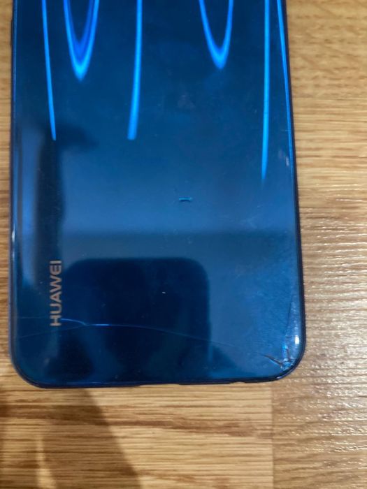 Huawei P20 Lite хорошее состояние