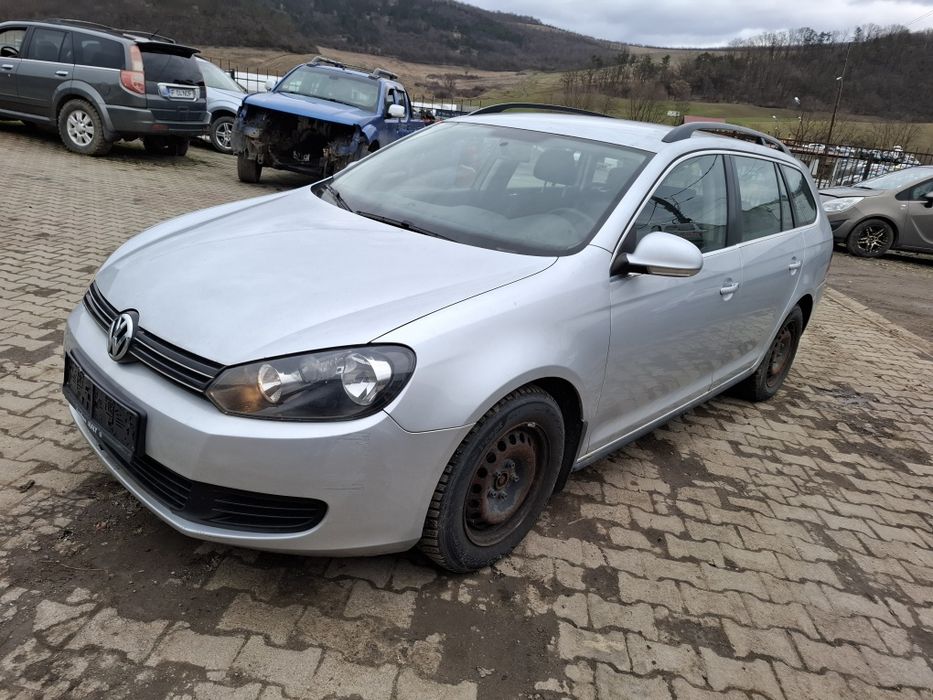 Injectoare Volkswagen 1.6 TDi 77kw 105cp Tip CAYC Golf 6 Variant 03L130277B