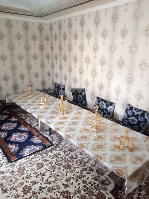 Navoiy viloyati Karmana tumanida joylashgan Xovli sotiladi