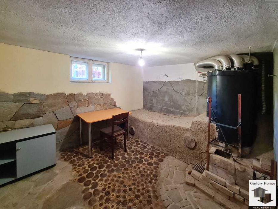 120342 Готова за живеене къща в с. Поликраище, 16 км. от В. Търново