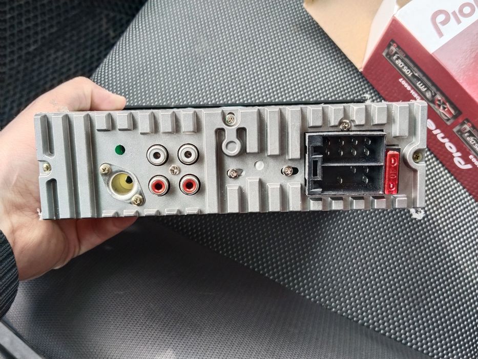 Pioneer magnifon sotiladi