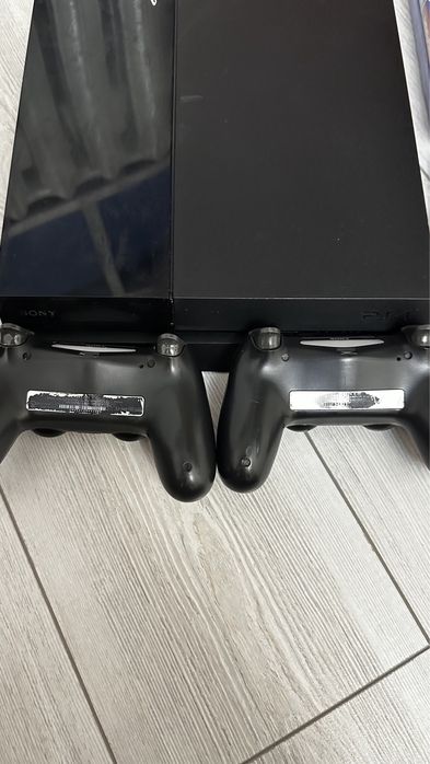 Продам ps4 fat 500gb