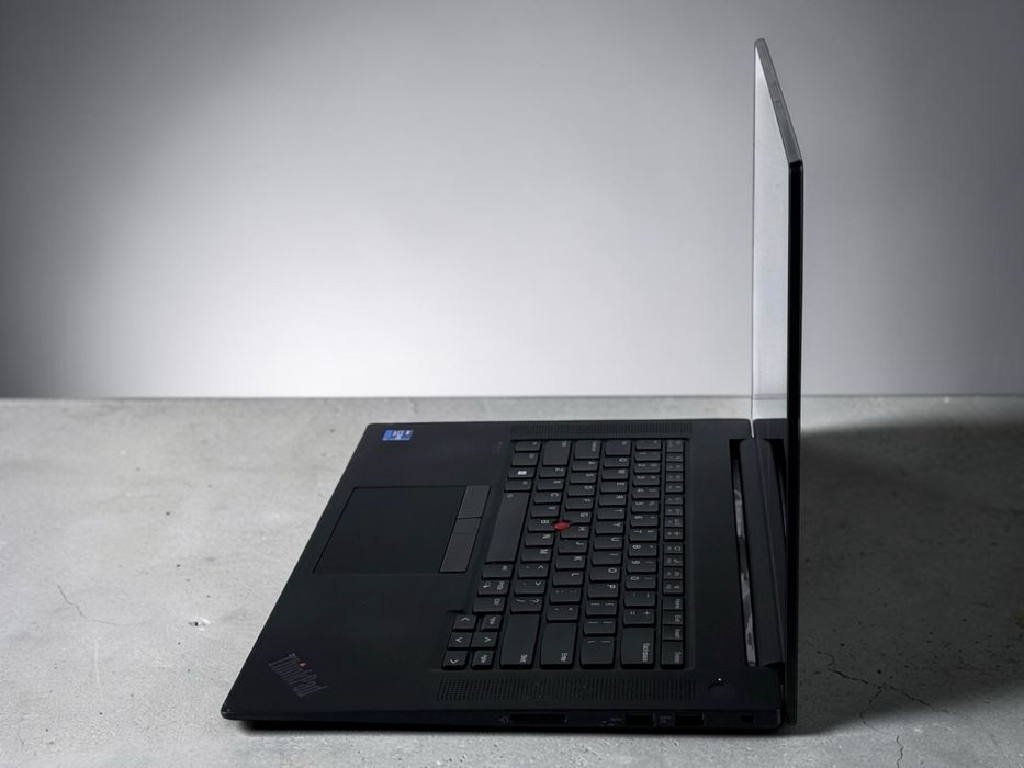 Лаптоп Lenovo ThinkPad P1 Gen 4 16' 4K i7-11850H 16RAM 512SSD T1200 4GB
