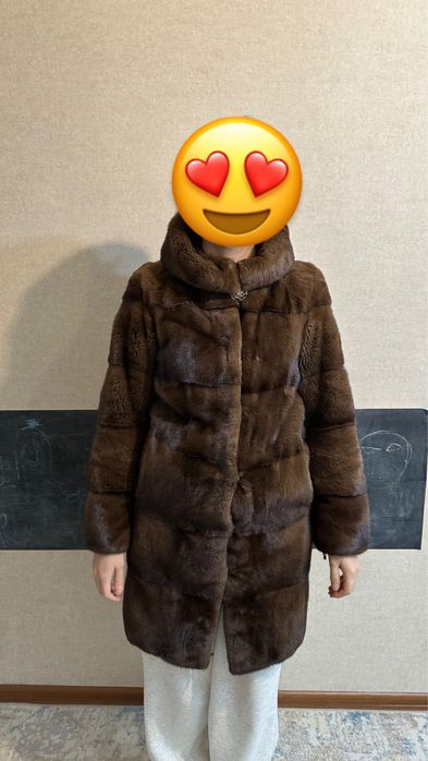 Норковая шуба размер 40-42-44, орех